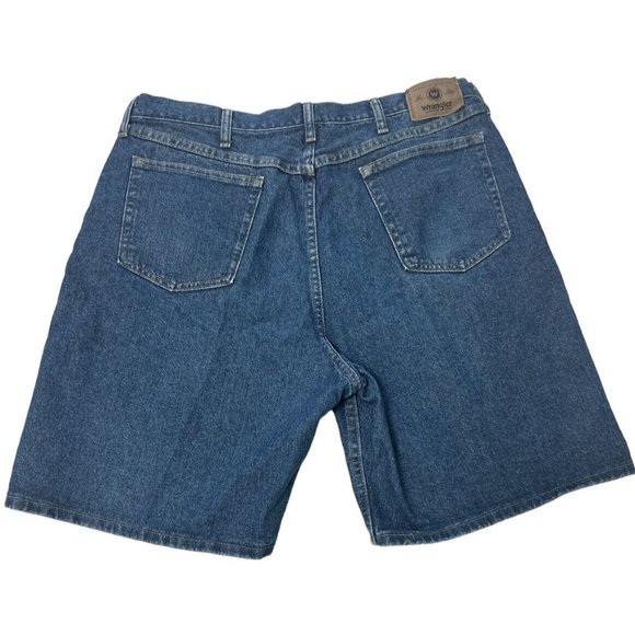 Wrangler Men's Premium Jean Shorts size 40x 9 Relaxed Fit High Rise Excellent - Picture 2 of 6
